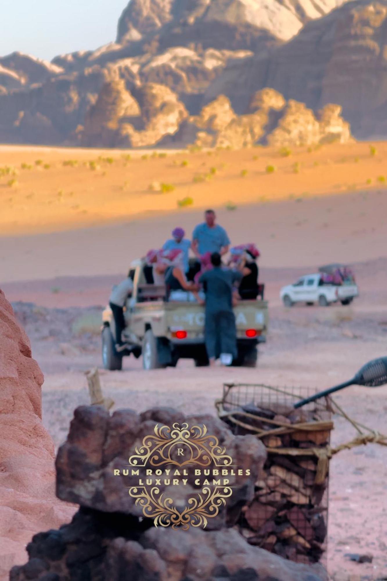Ferienwohnung Rum Royal Bubbles Luxury Camp Wadi Rum Exterior foto