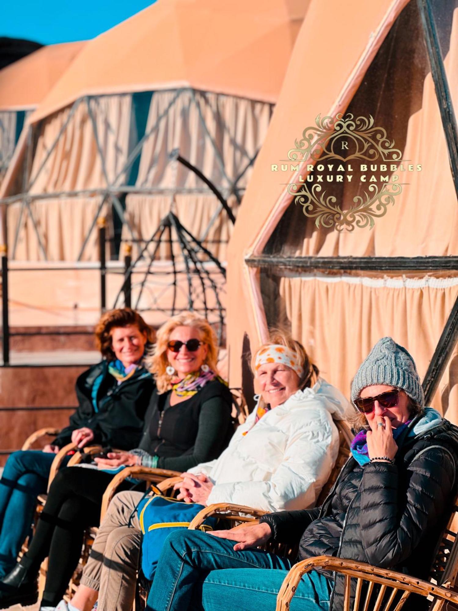Ferienwohnung Rum Royal Bubbles Luxury Camp Wadi Rum Exterior foto